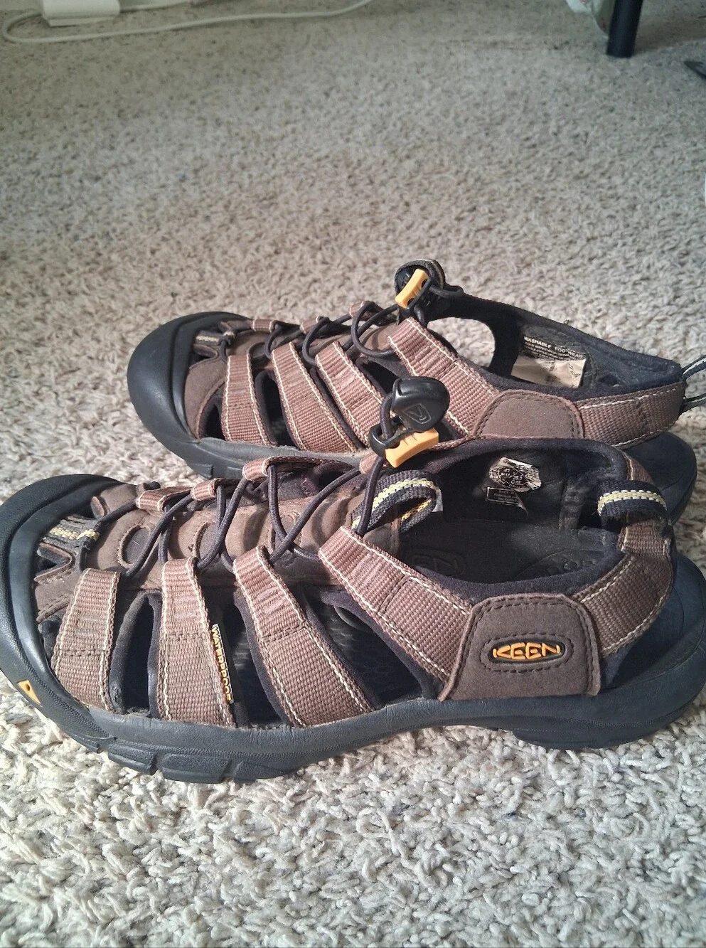 Keen mens size